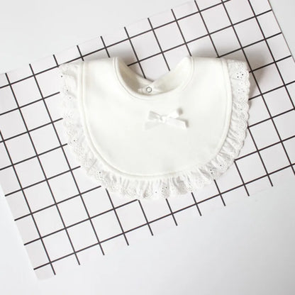 Baby Slabbetje – Katoen met Kant & Strik | Prinsessenstijl, Absorberend