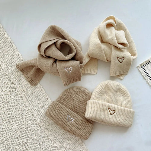 Kinder Sjaal & Muts Set – 2-delig, Gebreid met Hartjes, Unisex | Herfst & Winter