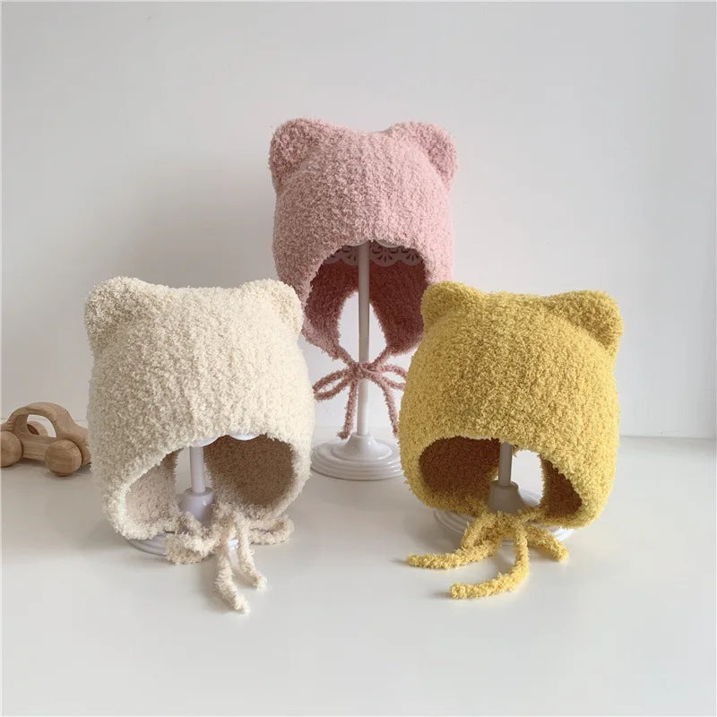 Warme Baby Muts van Lamsvacht – Met Oorflapjes & Touwtjes