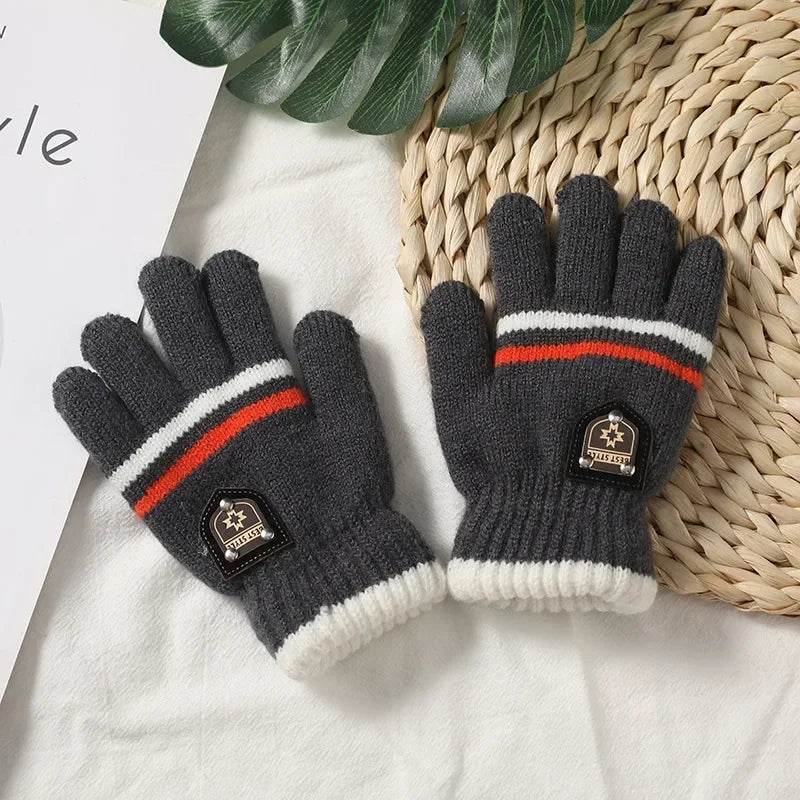 Gebreide Kinderhandschoenen – Zachte Winterwantjes met Volledige Vingers | Warm & Comfortabel voor Jongens en Meisjes (6–12 Jaar)
