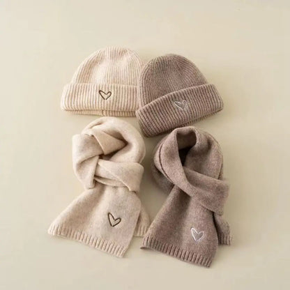 Kinder Sjaal & Muts Set – 2-delig, Gebreid met Hartjes, Unisex | Herfst & Winter