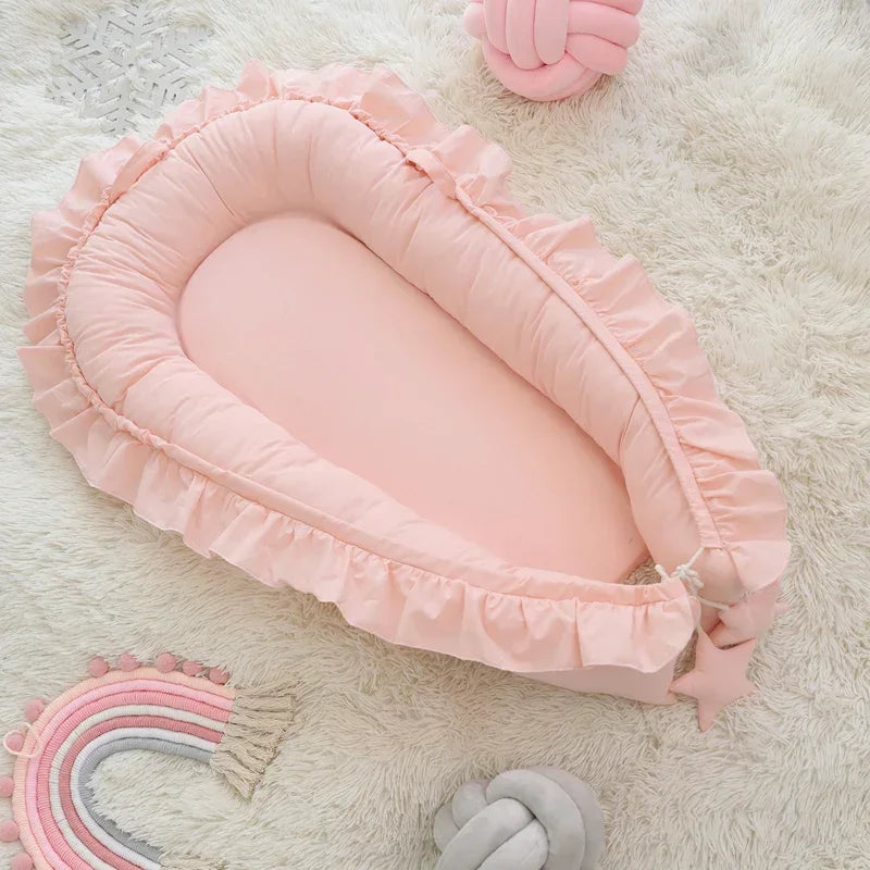 Afneembaar Babynest met Kussen. Comfortabel & Ademend Babymatras