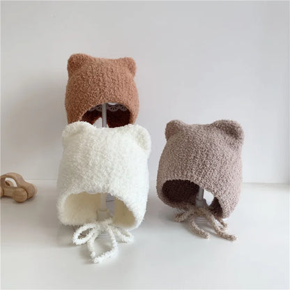 Warme Baby Muts van Lamsvacht – Met Oorflapjes & Touwtjes